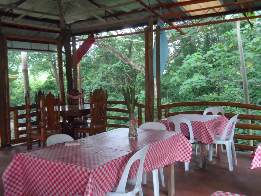 Victoria Guest House And Cottages Puerto Princesa ภายนอก รูปภาพ