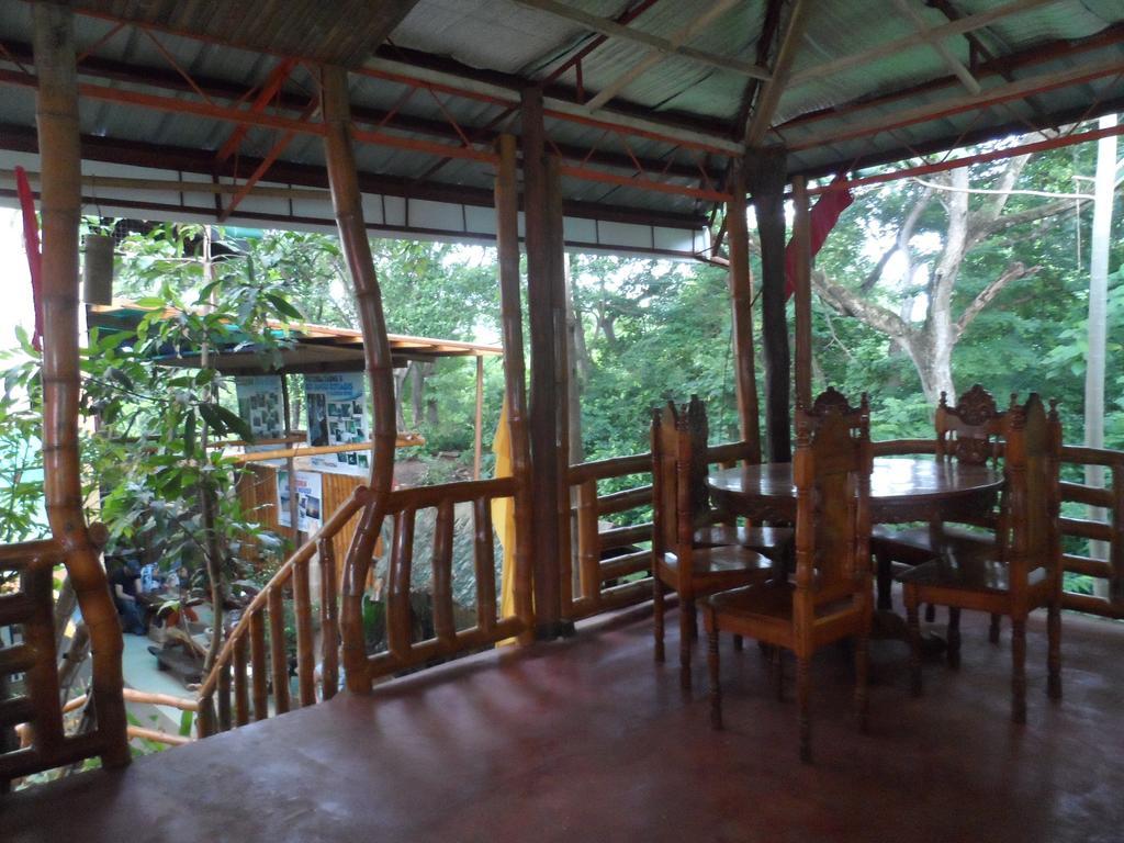 Victoria Guest House And Cottages Puerto Princesa ภายนอก รูปภาพ