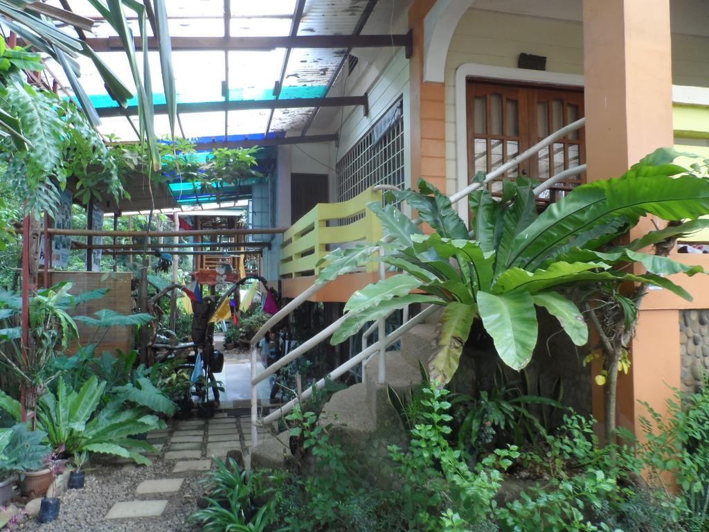 Victoria Guest House And Cottages Puerto Princesa ภายนอก รูปภาพ