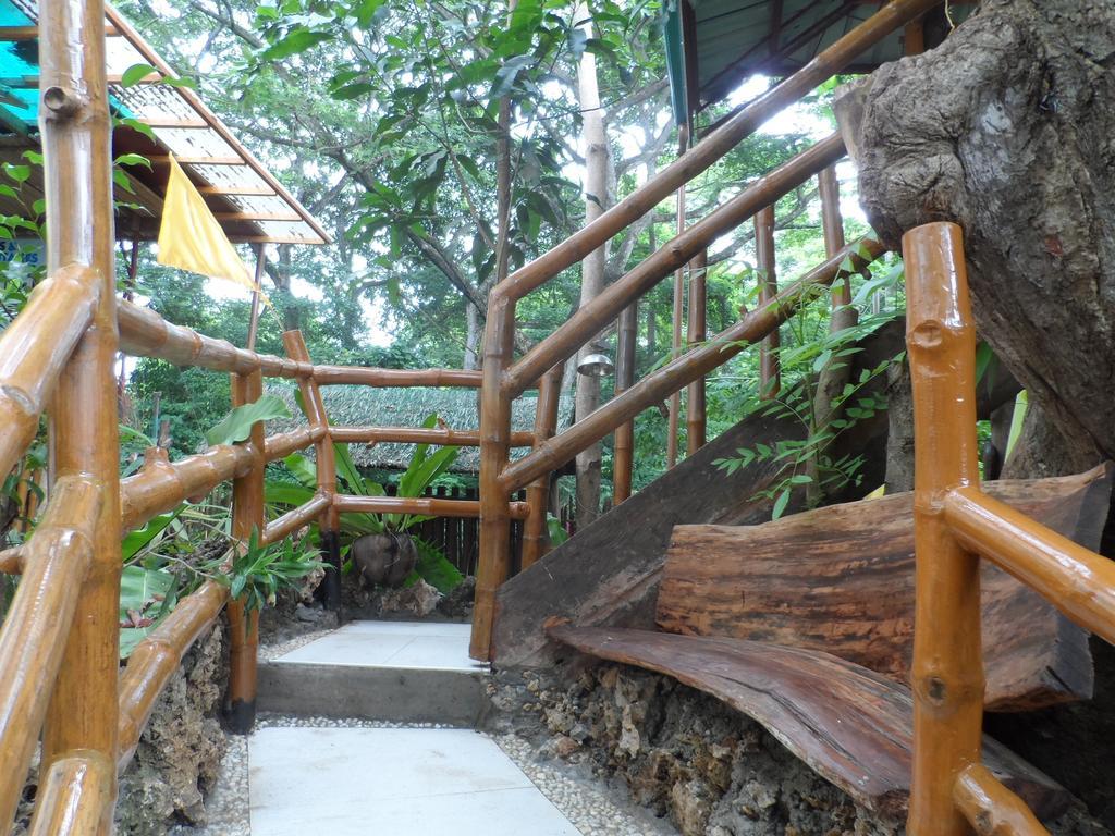 Victoria Guest House And Cottages Puerto Princesa ภายนอก รูปภาพ