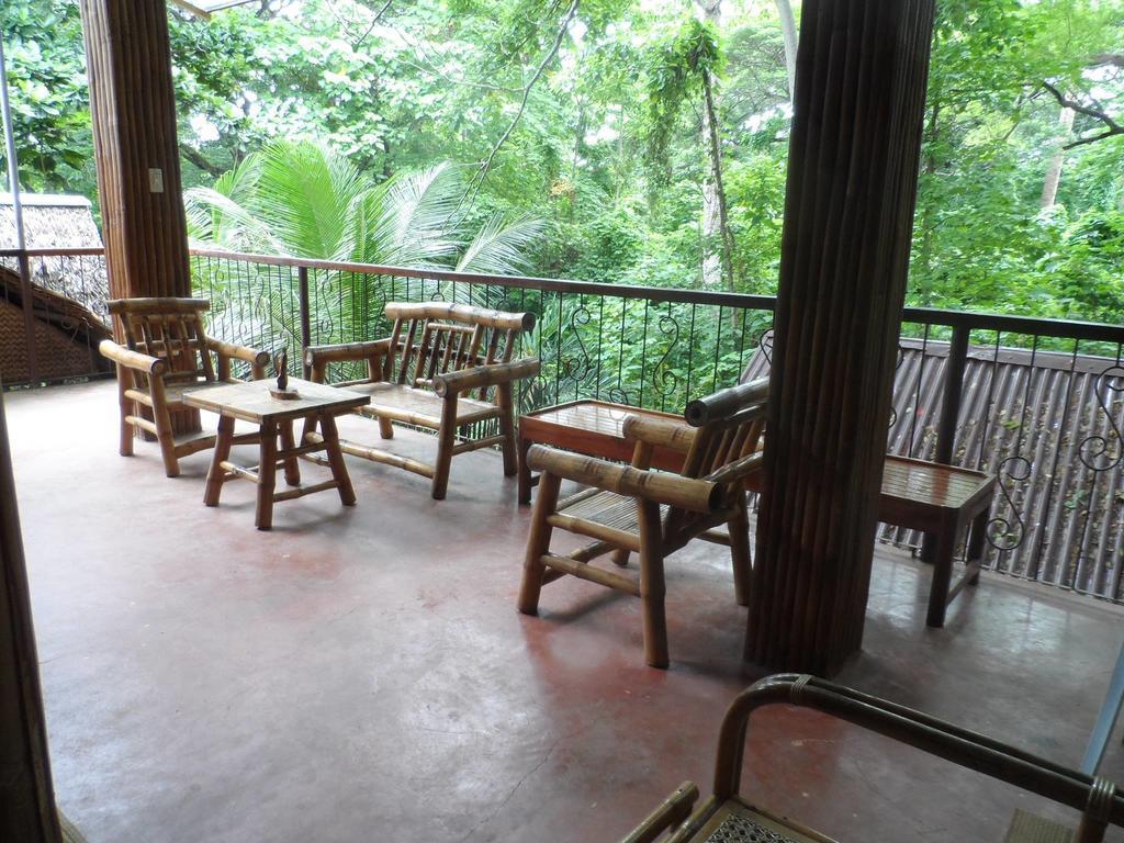 Victoria Guest House And Cottages Puerto Princesa ภายนอก รูปภาพ